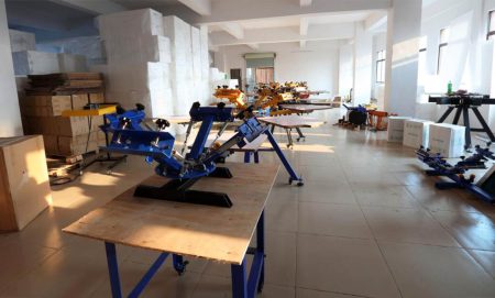 6 Color Screen Printing Machine for Vibrant Multi-Color Designs